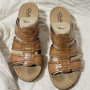 Clark's Sandals, tan, size 9